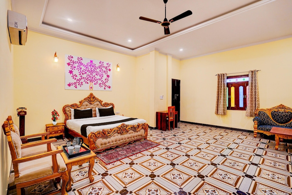 Classic Hotel Banaras Kila, Babatpur