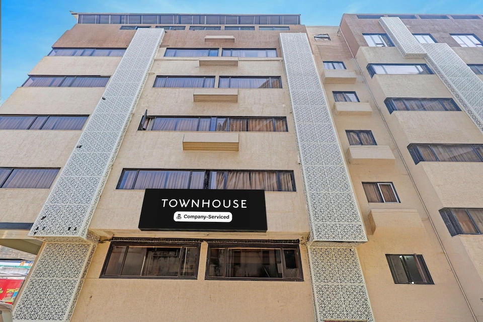 Townhouse Vadodara Railway Station Road, Vadodara