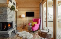 Komfortables Ferienhaus im Bergstil, Kaminofen