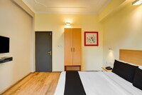 Townhouse Singapore Mall Formerly Hotel Sunshine