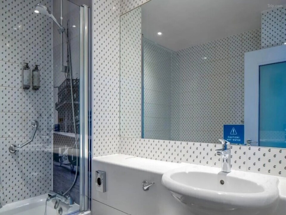 Classic Single Room, London