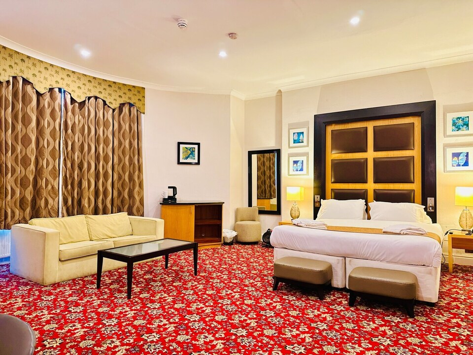 Superior Double Suite, Stone