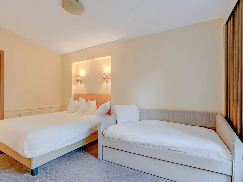 Standard Family of 3 Room, Staines