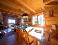 Comfortabele vakantievilla in de bergen, sauna