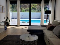 Stijlvolle moderne villa aan de rand van Sitges