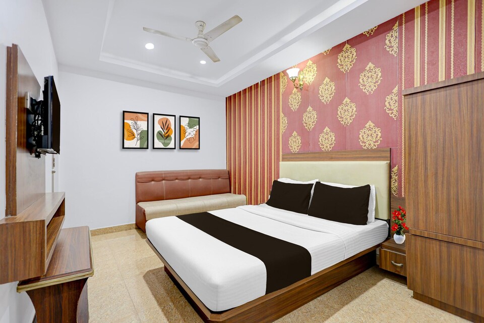 Classic Hotel B S International, Mysuru