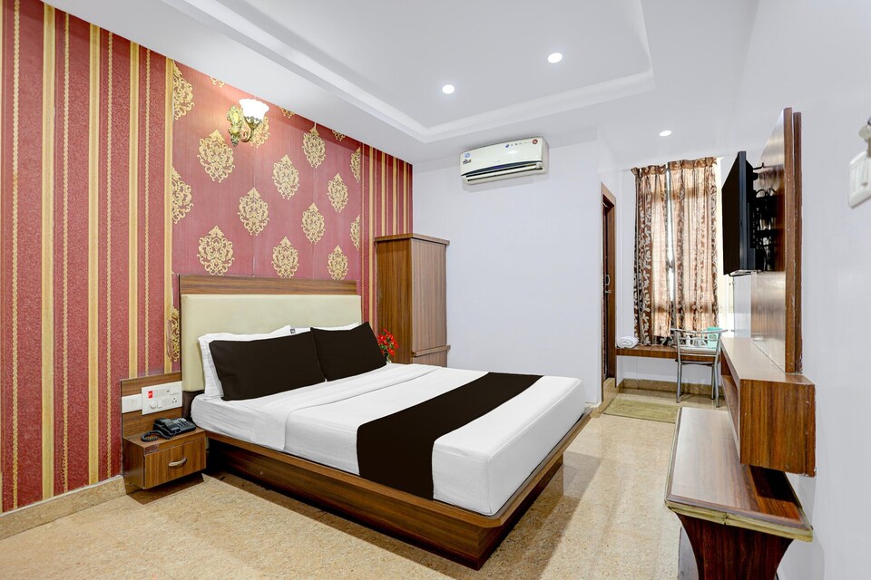 Classic Hotel B S International, Mysuru
