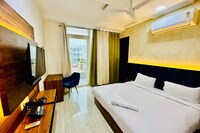 Palette Convention Hotel Millennium City Gurugram