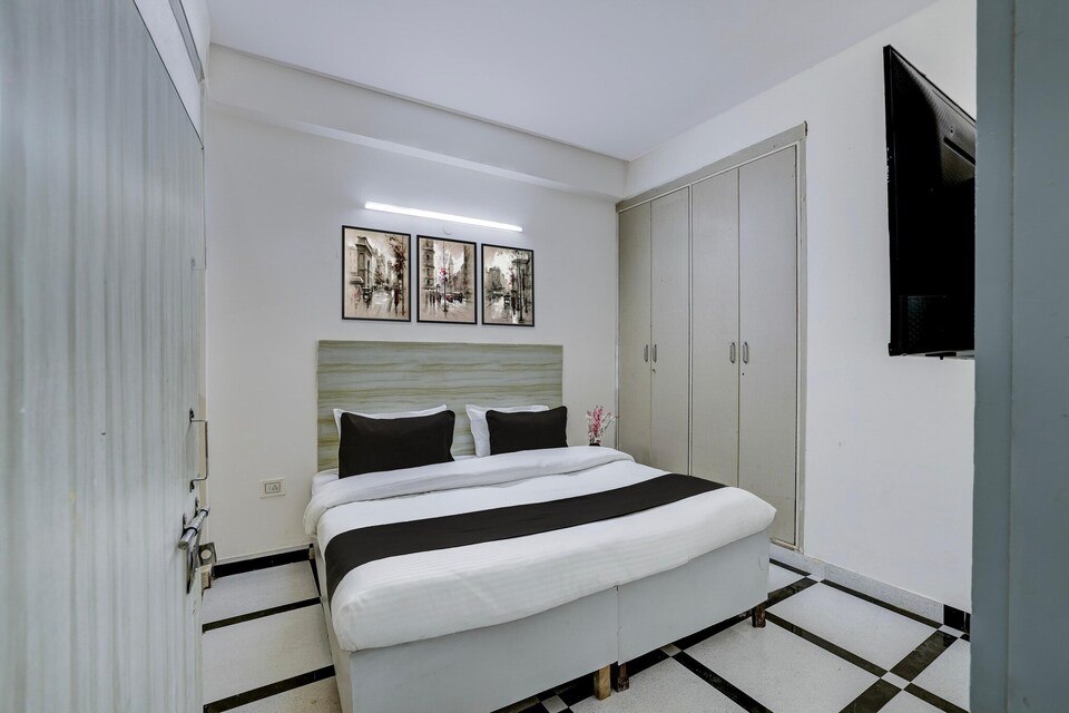 Classic with BalconyHotel O DLF Phase 1, Gurugram