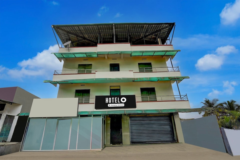 DeluxeKollamkudimughal Kakkanad, Kochi