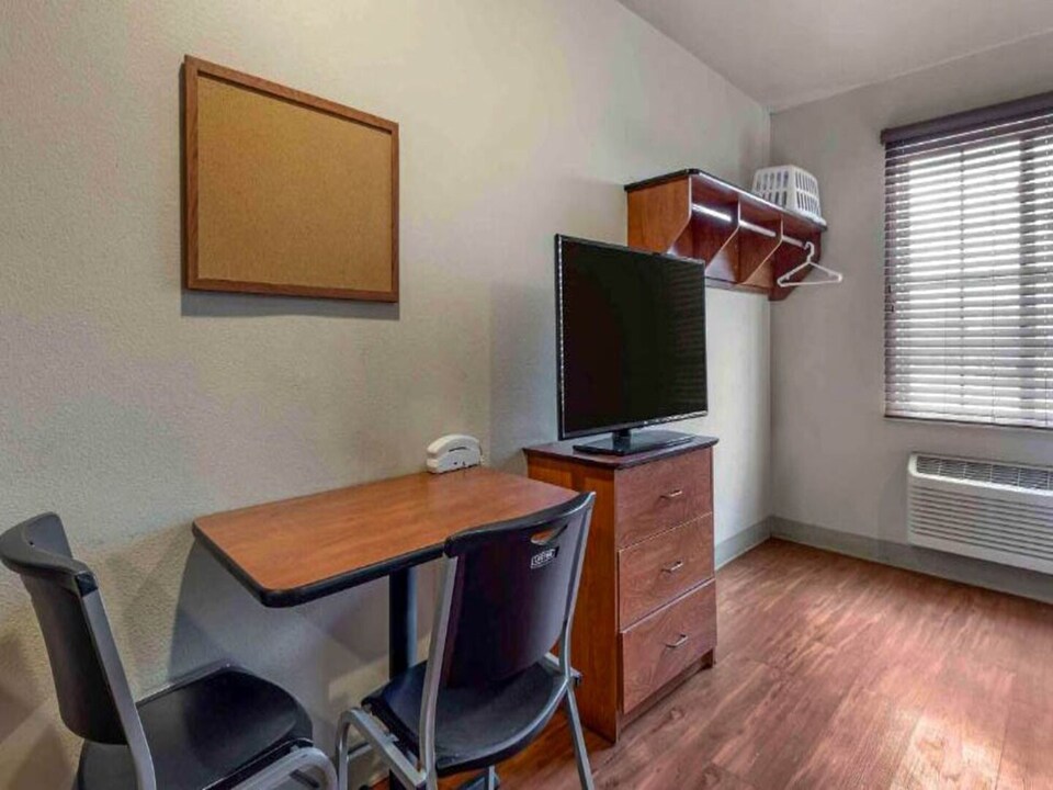 1 Cama Completa | Para No Fumadores, Cocina, Bossier City