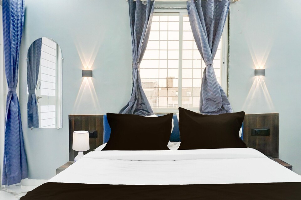 Deluxe Hinjewadi Corporate Stays, Pune