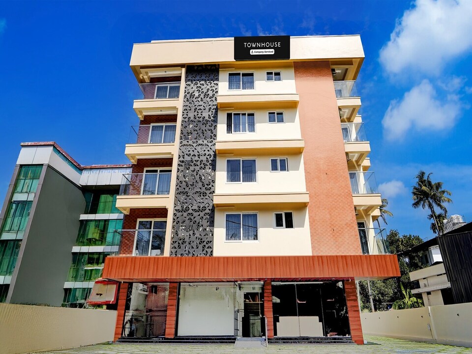 Deluxe Super Townhouse Oak Cochin, Nedumbassery