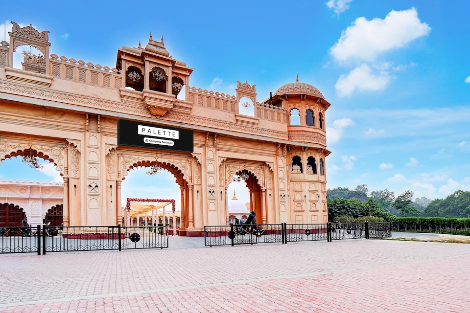 DeluxeHotel Banaras Kila, Babatpur