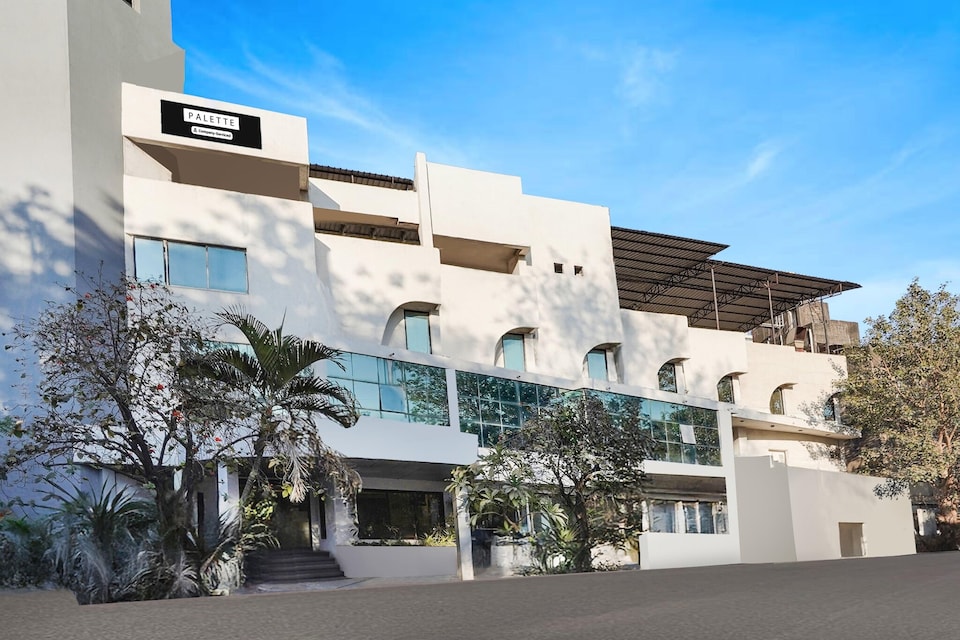 Deluxe  Country Club, Surat