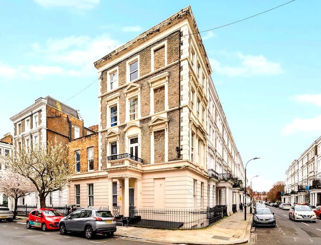 West Ken 4