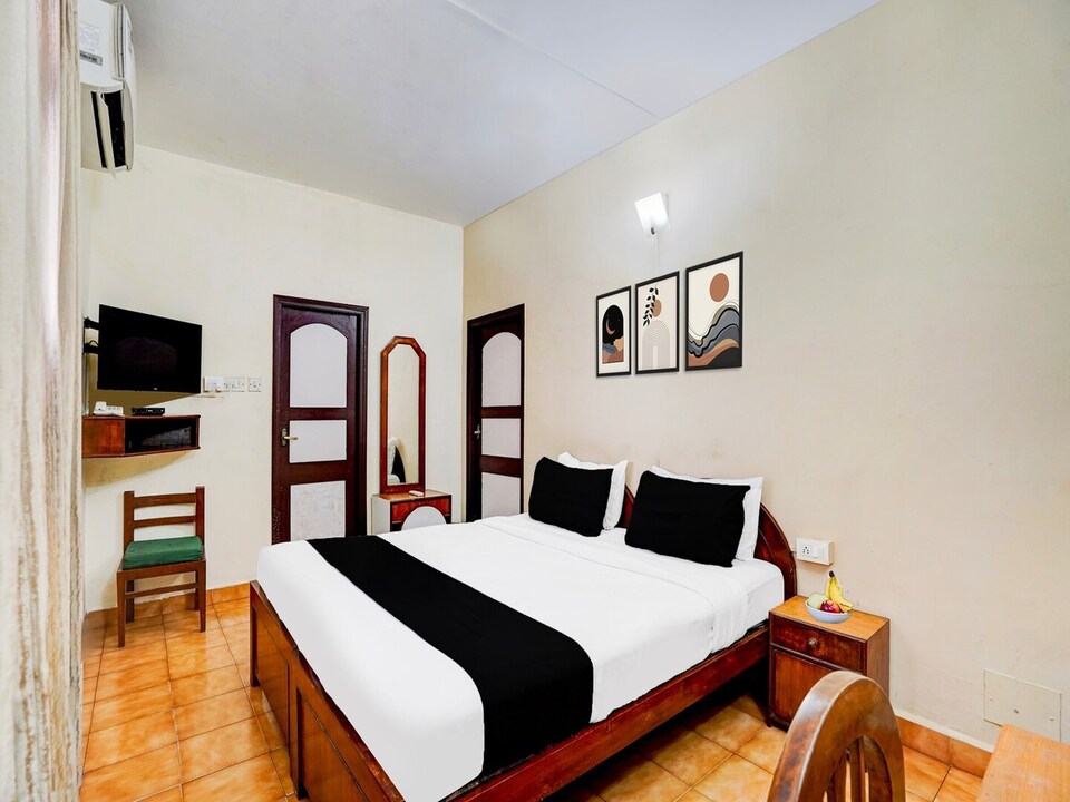 Classic with BalconyTownhouse Calangute, Calangute