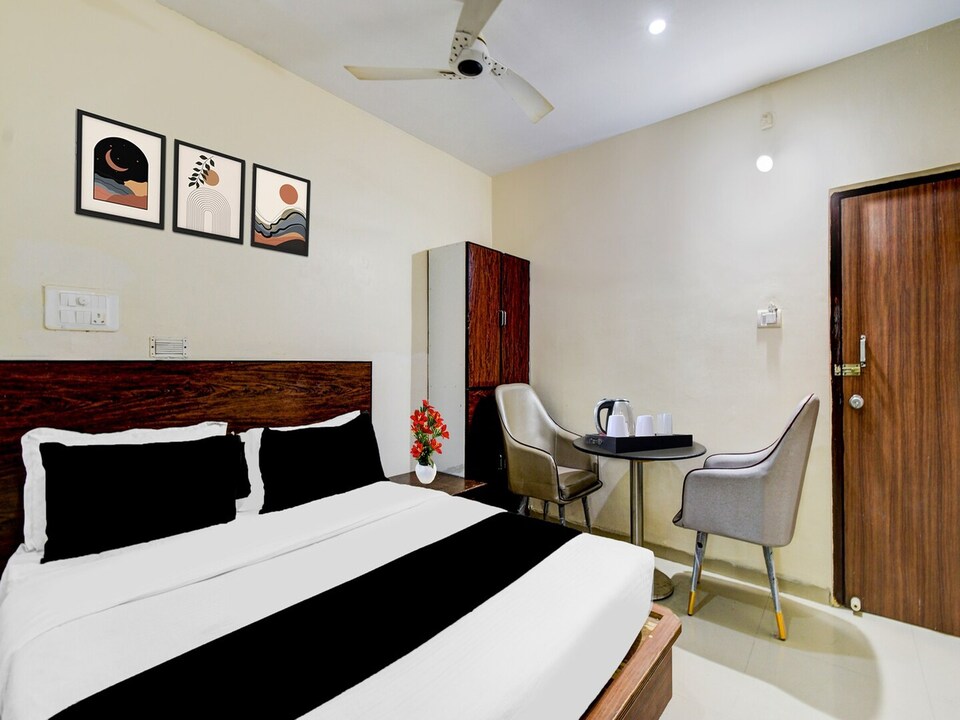 SuiteHotel Sri Varaahi inn, Hyderabad