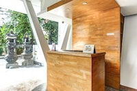 Luxury Twin Stay with Free WiFi and Parking