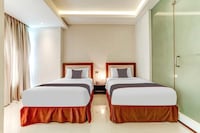 Stylish Twin Suite Escape W/ Free WiFi and Parking