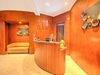Stylish Twin Stay with Free WiFi Parking and Pool