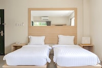 Modern Twin Suite Stay with Free WiFi and Parking