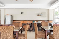 Luxury Deluxe DBL Escape W/ Free WiFi and Parking