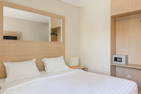 Stylish DBL Suite Escape W/ Free WiFi and Parking