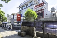 Luxury Twin Stay with Free WiFi and Parking