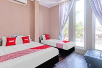 Family Luxury Suite W/Free WiFi and Parking