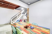 Stylish Delux Twin Stay with Free WiFi and Parking
