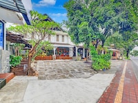 Luxury Deluxe DBL Escape W/ Free WiFi and Parking