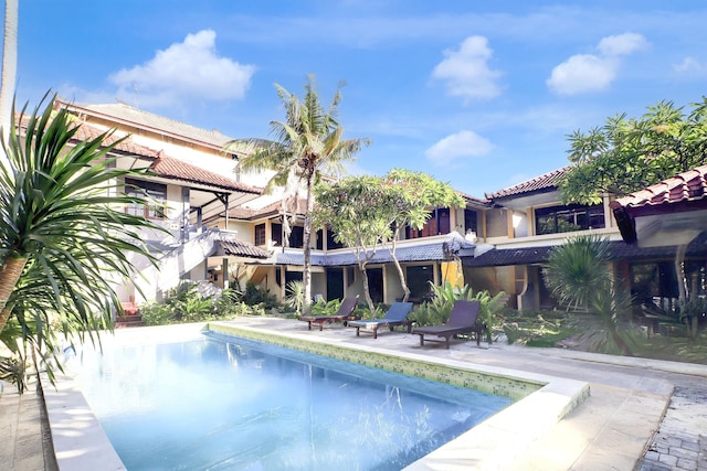 Stylish Double Suite Escape with Parking