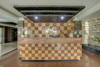 Modern Twin Retreat w/ City View & Free WiFi