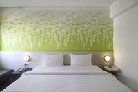 Luxury Double Suite with Balcony and Free WiFi