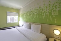 Luxury Deluxe DBL Escape W/ Free WiFi and Parking