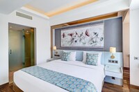 Executive Double Stay W/ Private Balcony and Pool