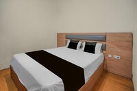 Spacious Double Suite Haven w/ Free Parking & WiFi