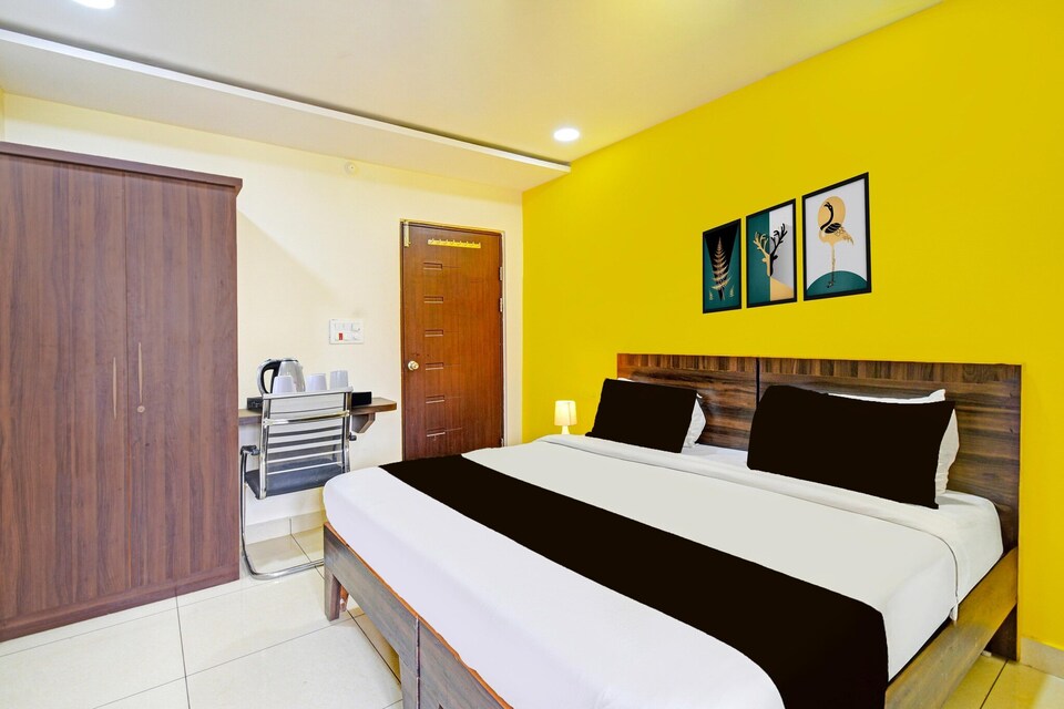 Deluxe Dunes inn, Serilingampalle (M)