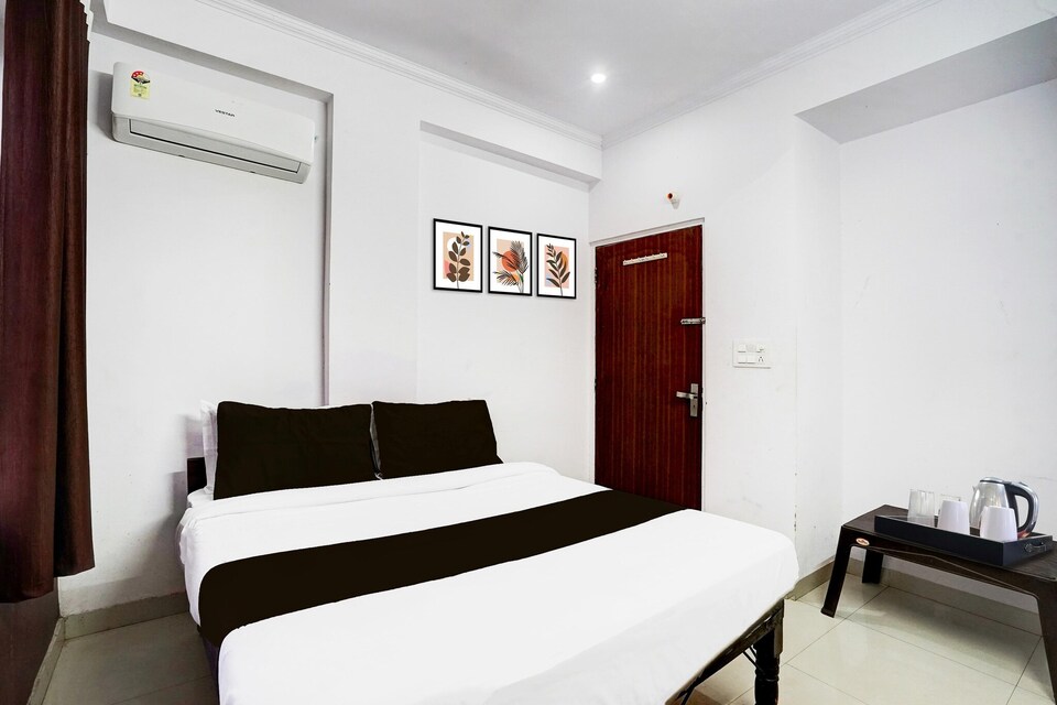 Super Deluxe Twin Room Hotel Rayal Inn, Jaipur