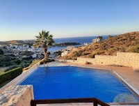 Villa élégante pour 4 à Agia Pelagia