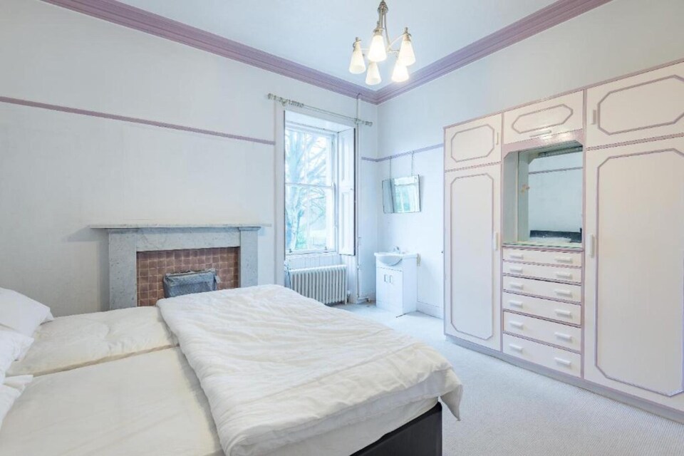 Standard Family Room for 4, Dundee