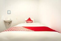 Single Vibes Escape with Free WiFi and Parking