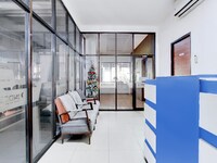 Cozy Double Escape with Free WiFi and Parking