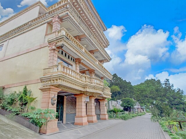 Luxury Deluxe DBL Retreat W/ Free WiFi and Parking