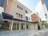 Luxury Deluxe DBL Retreat W/ Free WiFi and Parking