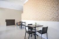 Stylish Double Suite Escape W/ Free WiFi