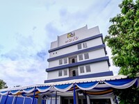 Luxury Deluxe DBL Retreat W/ Free WiFi and Parking