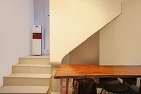 Stylish DBL Suite Escape W/ Free WiFi and Parking