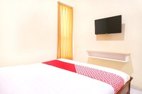 Cozy Single Stay with Free WiFi and Parking